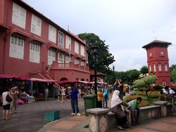 Kota Tua Melaka: Wisata Sejarah Bisa, Wisata Kuliner Jagonya!