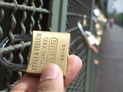 Kugembok Cintaku di Kota Cologne