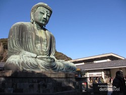 Kuil di Jepang Ini Punya Patung Buddha Raksasa