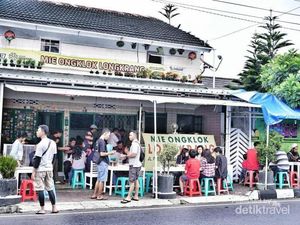 Kuliner Legendaris Khas Wonosobo: Mie Ongklok Longkrak