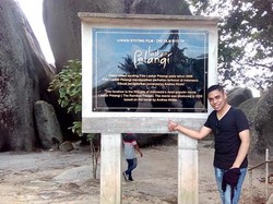 Laskar Gerhana Dibuat Terpesona di Pantai Tanjung Tinggi, Belitung