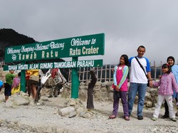 Lelah Tapi Senang, Liburan di Tangkuban Perahu