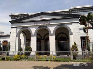 Libur Akhir Pekan, Main ke Bogor Yuk!