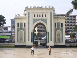 Libur Panjang di Medan, Datangi 2 Ikon Terkenalnya