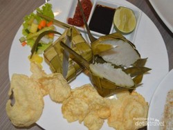 Liburan di Makassar, Wajib Coba Coto Makassar