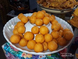 Liburan di Pariaman, Wajib Coba Camilan Sala lauak