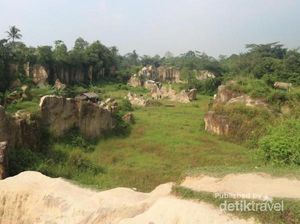 Liburan di Tangerang Bisa Main ke Kandang Godzilla