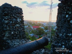 Liburan ke Negeri 1.000 Benteng