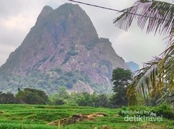 Liburan ke Purwakarta, Asyiknya Mendaki Gunung Lembu