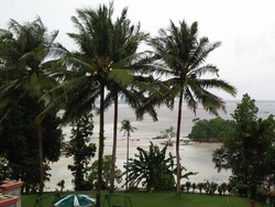 Liburan Lengkap di Bukit Berahu, Belitung