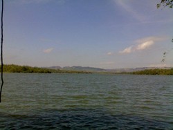 Liburan Murah Akhir Pekan di Waduk Pacal Bojonegoro