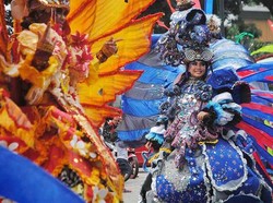 Liburan Sambil Bergaya di 4 Kota Fashion Carnaval