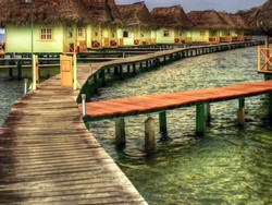 Liburan Seru di 7 Hotel Terapung Paling Spektakuler di Dunia