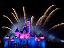 Liburan Seru ke Negara Tetangga Bersama Sang Buah Hati