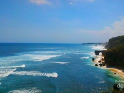 Lihat Cantiknya Pantai-Pantai Ini dari Atas Bukit di Pulau Sumba