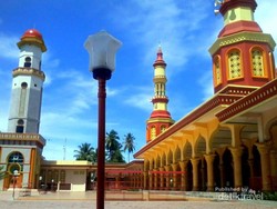 Masjid Agung Istiqamah Tapaktuan & Kisah Penegakan Syariat Islam