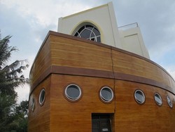 Masjid Kapal yang Unik di Semarang