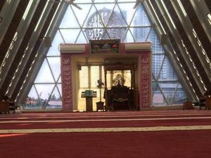 Masjid Segitiga yang Viral di Tanah Abang Karya Ridwan Kamil
