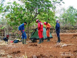 Masuk ke Perut Bumi di Gua Mburi Omah, Gunungkidul
