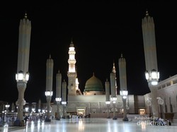 Masya Allah, Cantiknya Makam Nabi Muhammad SAW di Timur Tengah!