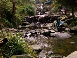 Melepas Rindu Sambil Hiking di Bogor