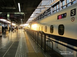 Melesat Secepat Peluru Naik Shinkansen di Jepang