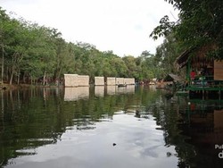 Melihat Bekas Dapur Tentara Jepang yang Disulap Jadi Danau