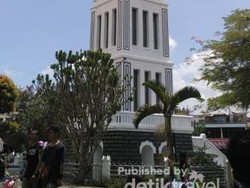 Melihat Jam Gadang Lebih Dekat, Kayak Apa Sih?