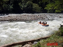 Memacu Adrenalin di Sungai Alas, Aceh