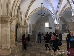 Memaknai Toleransi di Makam Raja Daud