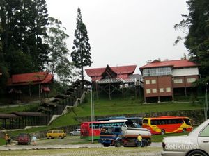 Menapaki Atap Negeri Jiran, Gunung Kinabalu