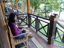 Mencicipi Keindahan Negeri Laskar Pelangi