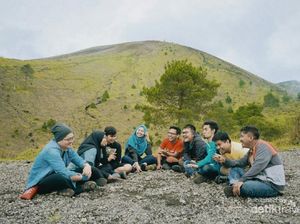 Mendaki Gunung Guntur yang Bikin Ketagihan