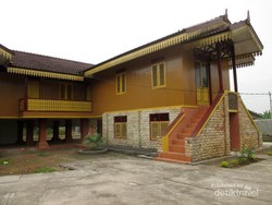 Mengagumi Istana Negeri Padang di Kota Tebing Tinggi