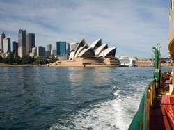 Mengarungi 5 Rute Paling Indah Menggunakan Kapal Feri