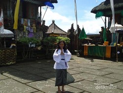 Mengenal Ibu dari Seribu Pura di Bali