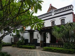 Mengenal Sejarah Kretek dan Seni di Kota Pahlawan