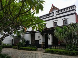 Mengenal Sejarah Kretek dan Seni di Kota Pahlawan