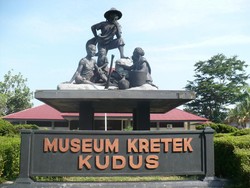 Mengenal Sejarah Rokok Kretek di Museum Kretek Kudus