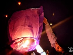 Mengenang Syahdu Lampion Terbang di Festival Budaya Dieng