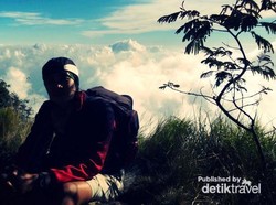 Menggenggam Matahari di Puncak Lawu