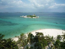 Menghabiskan Waktu dengan Syahdu di Pulau Lengkuas