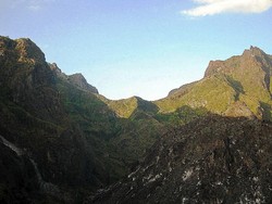Mengintip Gunung Kelud, Si Cantik yang Sedang Tertidur
