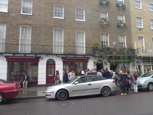 Mengintip Isi Rumah Sherlock Holmes