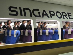 Mengintip Latihan Pramugari Cantik Singapore Airlines