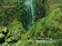 Menikmati Curug Citambur Langsung dari Mata Airnya