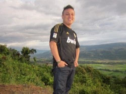 Menikmati Danau Singkarak dari Ketinggian