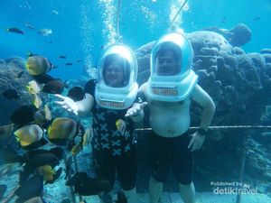 Menjajal Aneka Wahana Air di Bali, Sea Walker-Snorkeling