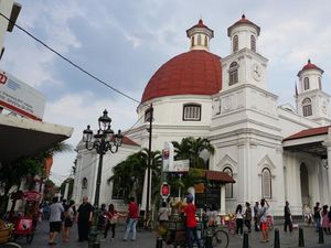 Menjelajah Little Netherland di Semarang
