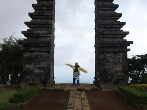 Menyambangi Candi Cetho di Karanganyar, Serasa di Bali